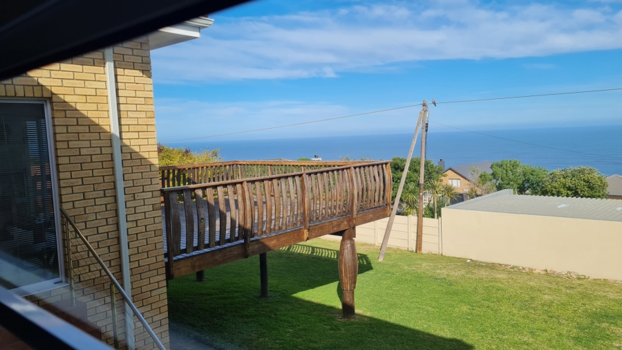 3 Bedroom Property for Sale in Dana Bay Western Cape